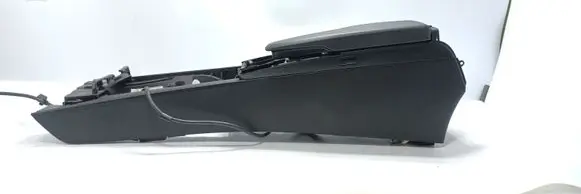Mercedes-Benz C W204 Center console A2046807150MERC A2046807150