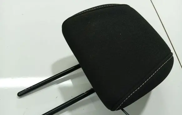 Citroen C3 Front seat headrest 