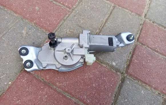 Hyundai Tucson IV NX4 Rear window wiper motor 0390205513 98700N9100