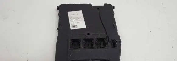 Renault Megane II Comfort/convenience module 8200412548 1030406S16 8200546260