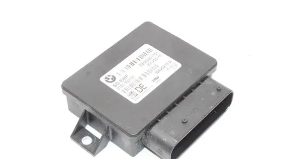 BMW 6 F06 Gran coupe Rear brake EMF control unit/module 6858017