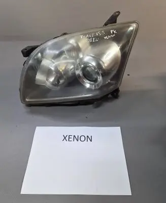 Toyota Avensis T250 Headlight/headlamp