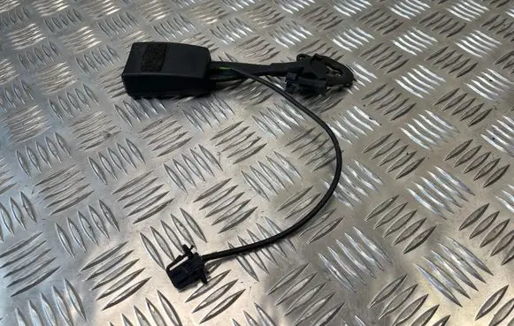 Audi Q7 4L Front seatbelt buckle 4L0857755E