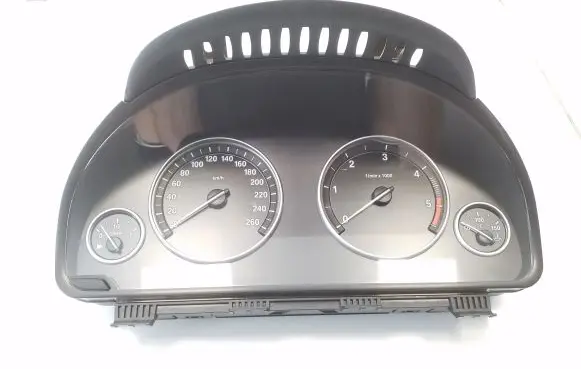 BMW 5 F10 F11 Speedometer (instrument cluster) 922761401