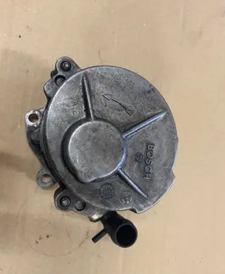 Nissan Primera Vacuum pump D163123491 2A040303