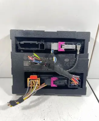 Audi A4 S4 B8 8K Comfort/convenience module 8k0907064jb 96990206008