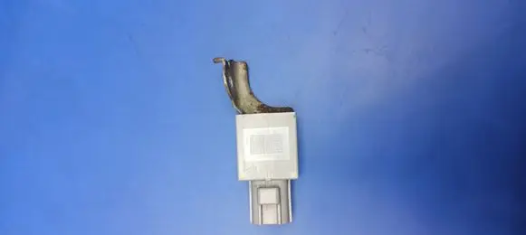 Lexus GS 300 350 430 450H Sensor 9098004181