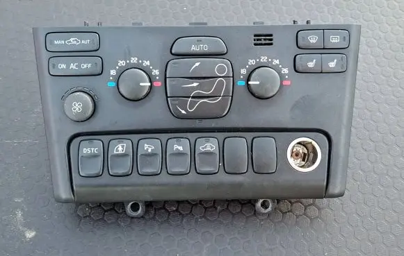 Volvo XC90 Climate control unit 30746025 06W03E02