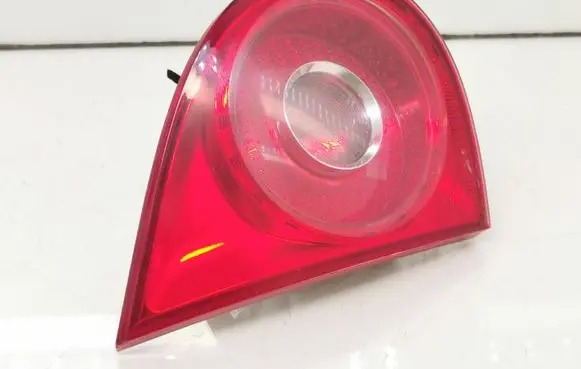 Volkswagen Golf V Tailgate rear/tail lights 1K6945093E 028500102 B00004218