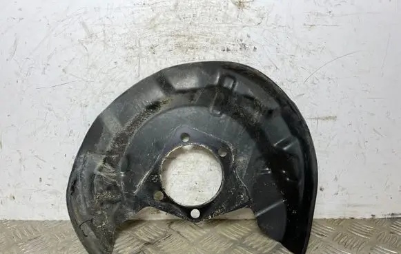 Nissan Qashqai Rear brake disc plate dust cover 