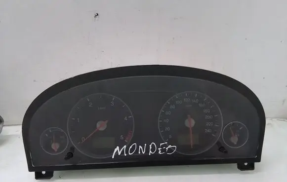 Ford Mondeo Mk III Speedometer (instrument cluster) 3S7T10849
