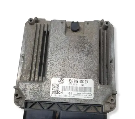 Volkswagen Touran I Engine control unit/module 03G906016CD 0281011945 1039S06219