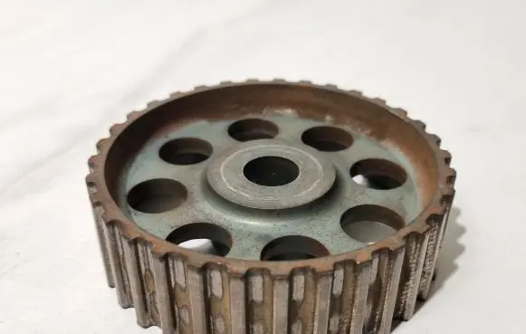 Volkswagen Crafter Fuel pump gear (pulley) 076130111