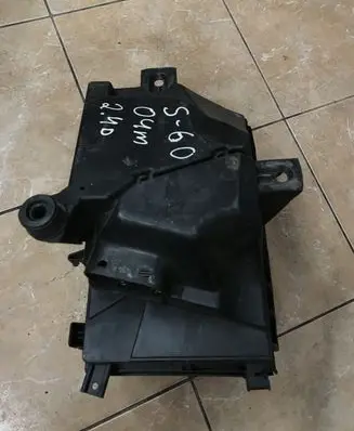 Volvo S60 Air filter box