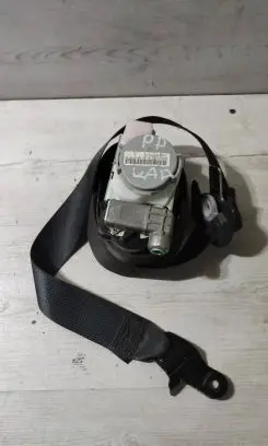 Renault Kadjar Front seatbelt 868842095R 23102016 061651