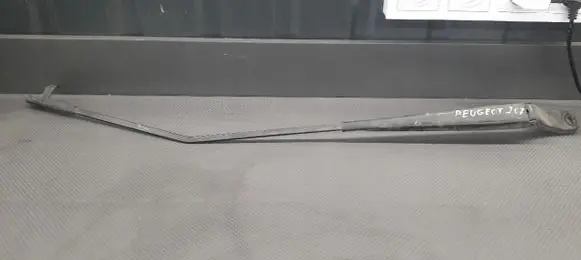 Peugeot 207 Front wiper blade arm A7DAGCC