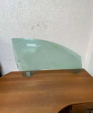 Mercedes-Benz E C207 W207 Front door window/glass (coupe) 43R00050 1466