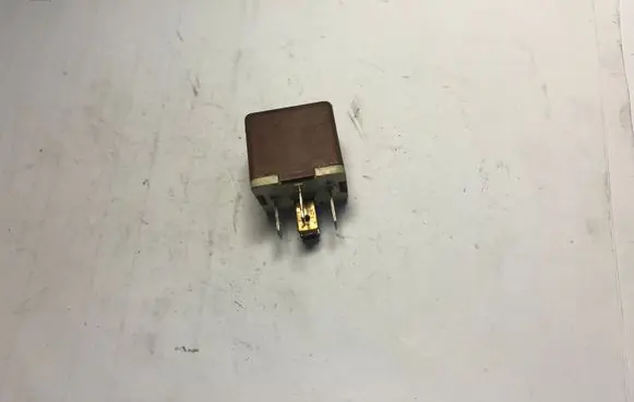 Renault Laguna I Other relay 7700810929