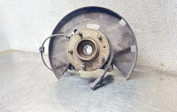 Opel Astra J Front wheel hub 13324458 367973422 92689060102