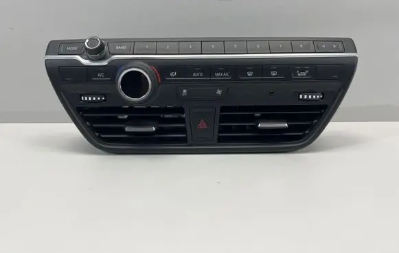 BMW i3 Climate control unit 9379124 3209118060 5HB01123108