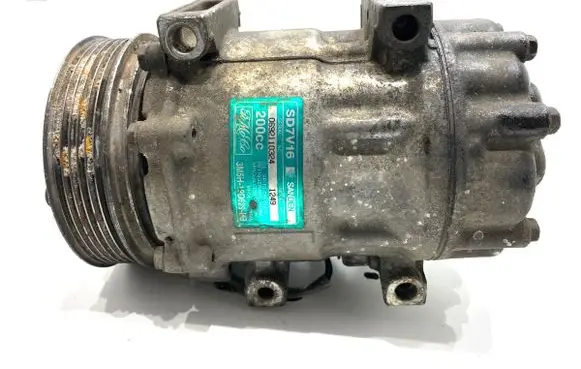 Volvo V50 Air conditioning (A/C) compressor (pump) 3M5H-19D629-HB