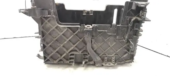 Battery box tray