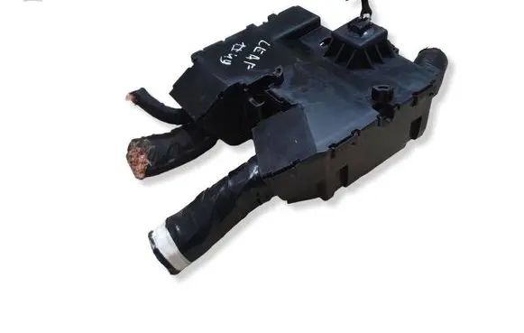 Nissan Leaf II (ZE1) Fuse module 7184826730 242703NF0A