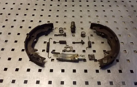 Mitsubishi ASX Handbrake/parking brake pads 