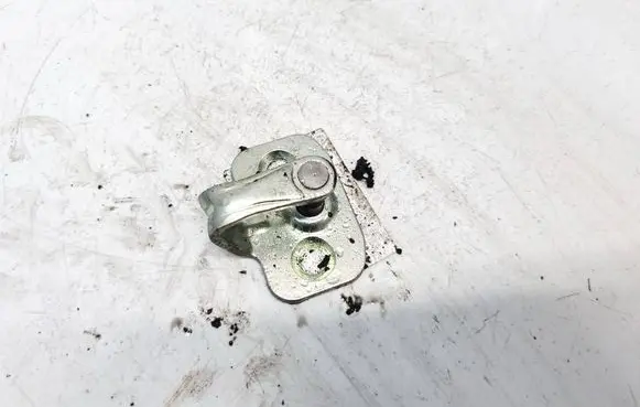 Chevrolet Captiva Rear door lock loop/hook striker 