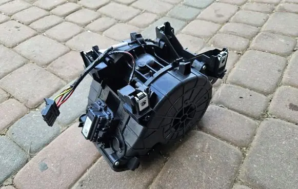 Opel Combo E Heater fan/blower 9815114280
