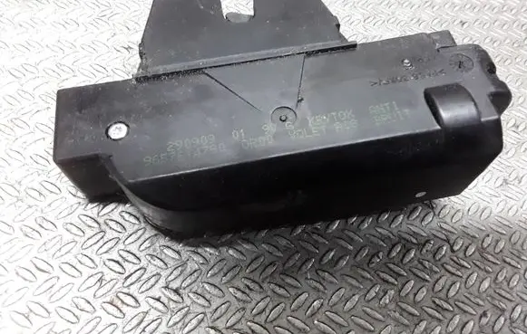 Peugeot 1007 Tailgate/trunk/boot lock/catch/latch 9657614780