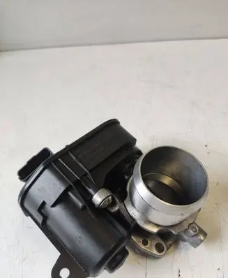 Citroen DS7 Crossback Throttle body valve 9801942080