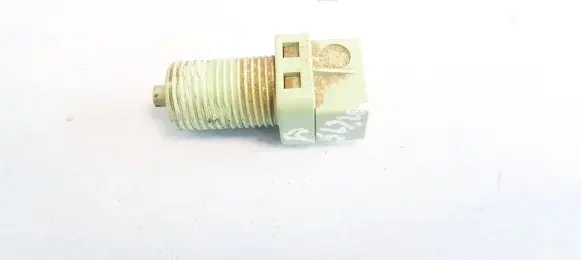 Renault Megane I Brake pedal sensor switch
