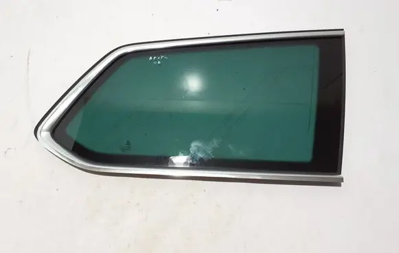 Rear side window