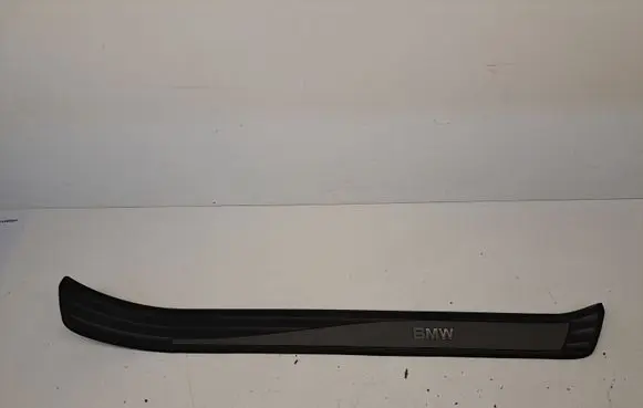 BMW 5 E60 E61 Rear sill trim cover 7034304 22339910
