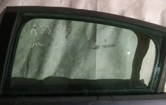 Citroen C5 Rear door window glass