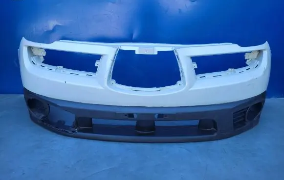 Subaru B9 Tribeca Front bumper 57704XA06A