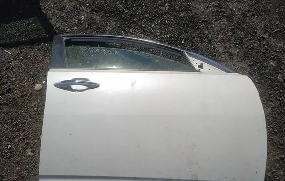 KIA Optima Front door baltos