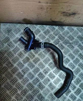 Ford Kuga II Engine coolant pipe/hose DS7G8K556CC