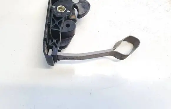 Toyota Aygo AB10 Seat back rest lock catch l0011561