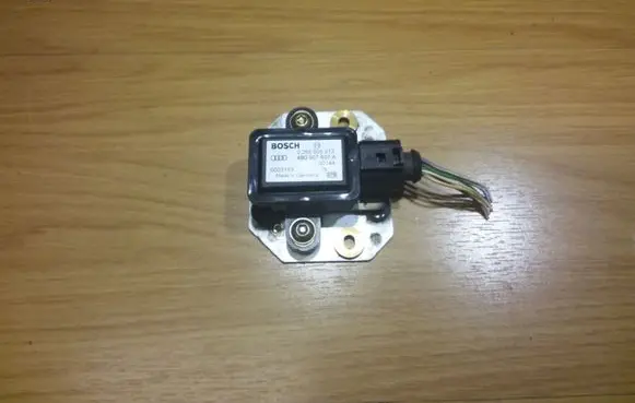 Audi A6 S6 C5 4B ESP acceleration yaw rate sensor 4B0907637A