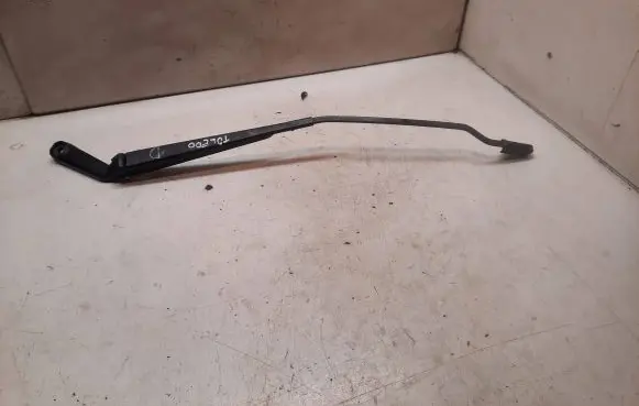 Seat Toledo II (1M) Front wiper blade arm 1M1955410D