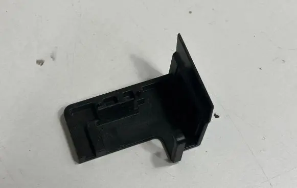 BMW 3 G20 G21 Battery box tray cover/lid 6844137