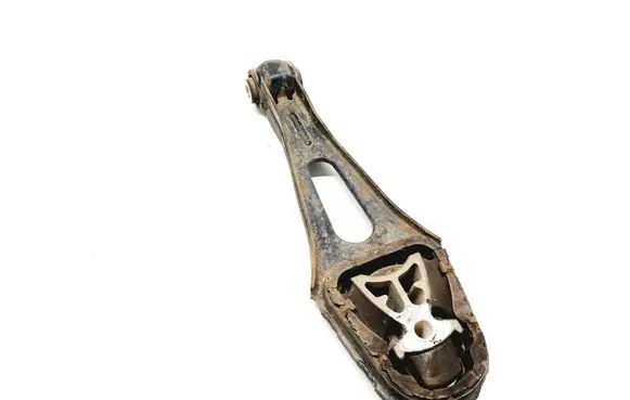 Engine mount bracket