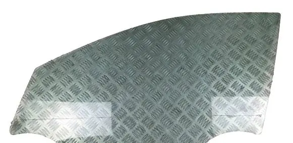 KIA Niro Front door window glass four-door 