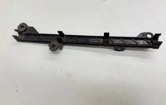 Skoda Octavia Mk2 (1Z) Other engine bay part 06J133519A