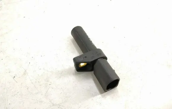Mercedes-Benz C W204 Crankshaft position sensor 0031532828 0031532728