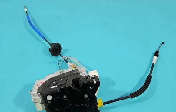 Audi A4 S4 B8 8K Front door lock IMPRK1585074