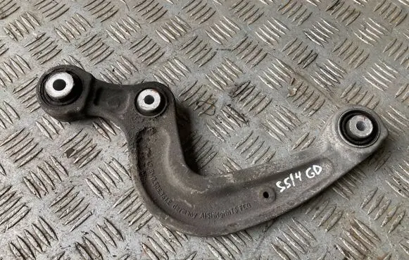 Rear control arm