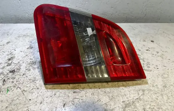 Mercedes-Benz B W245 Rear/tail lights A169820